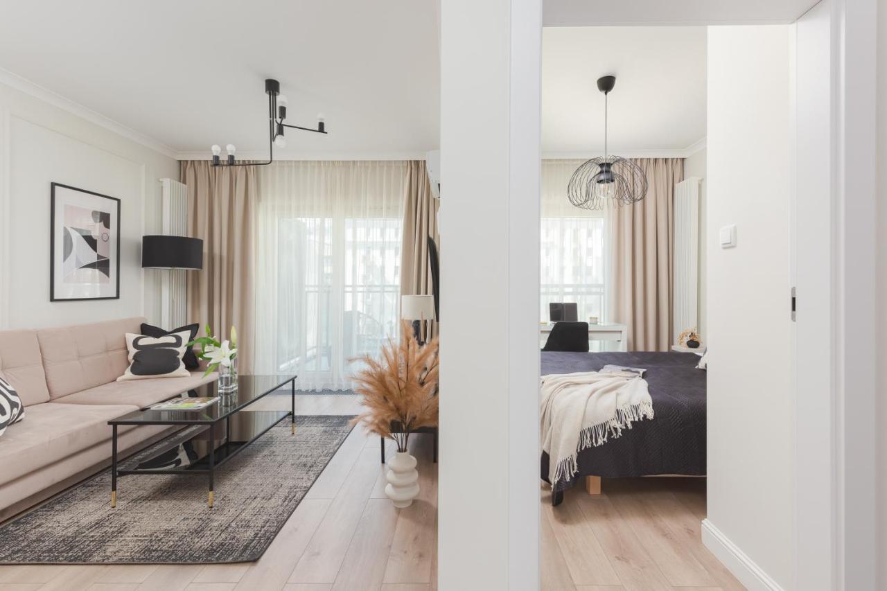 Mennica Residence Central Apartment By Renters Prestige Warsaw Exterior photo